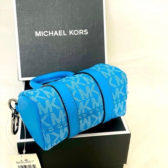 NIB 💙Mini Michael Kors Michael
duffle bag KEY FOB/COIN PURSE - Picture 3 of 6